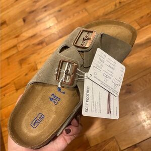 Classic Birkenstock Arizona Slides